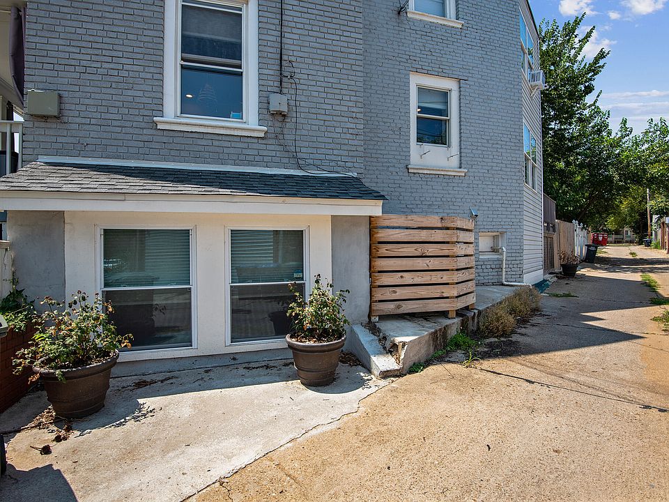 1st image of 1360 D St SE #B