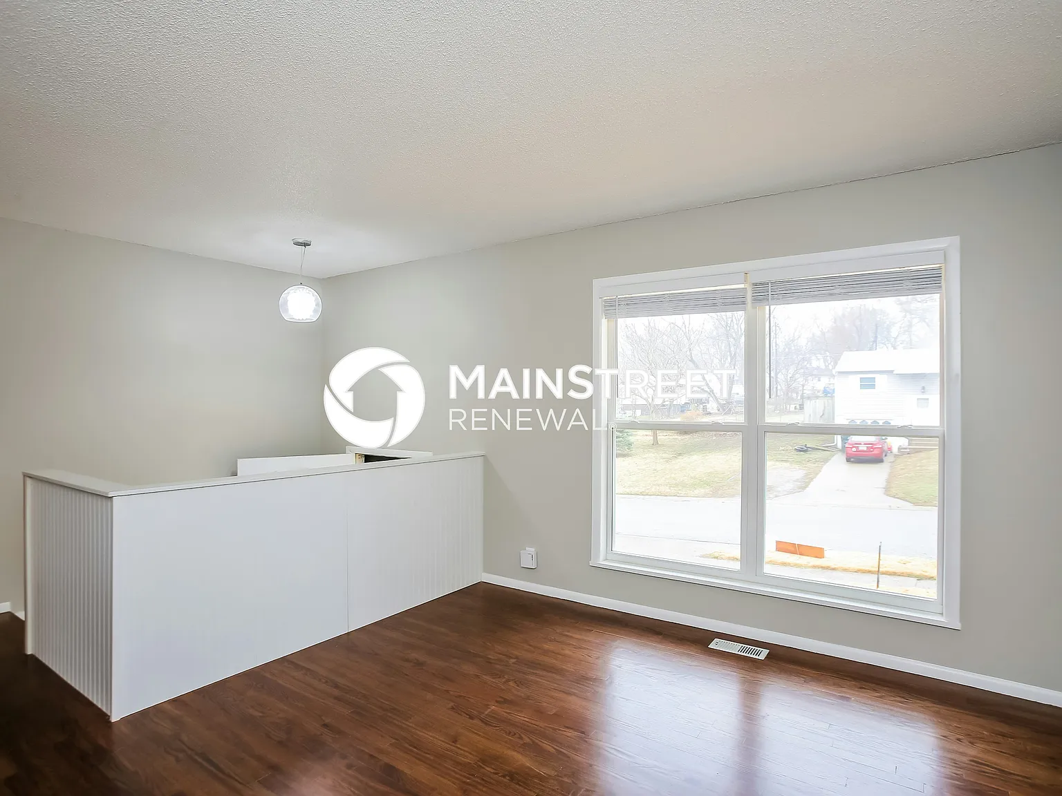 1511 N Seminole Dr — Photo 3