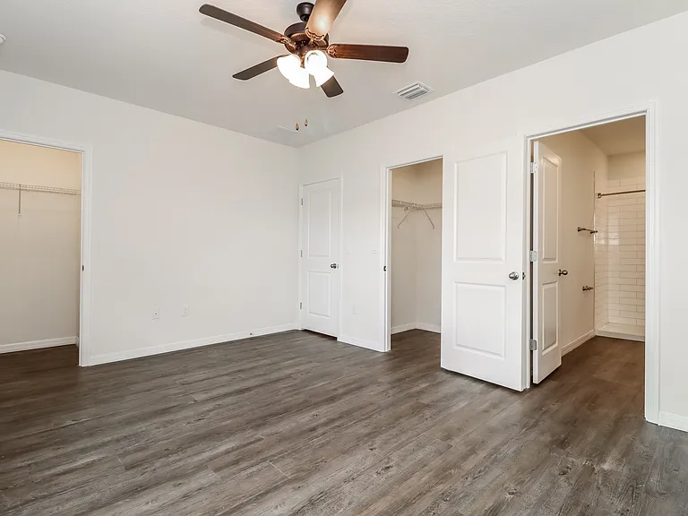 11829 Mountain Retreat Ln — Photo 10