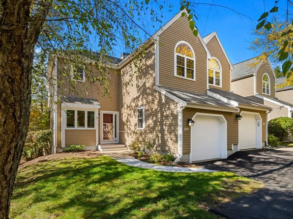 213 Bishops Forest Dr Unit 213, Waltham, MA 02452