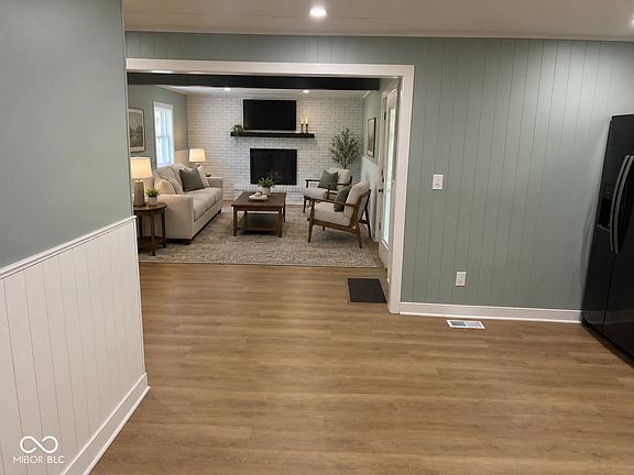 2nd image of 218 Maple St
