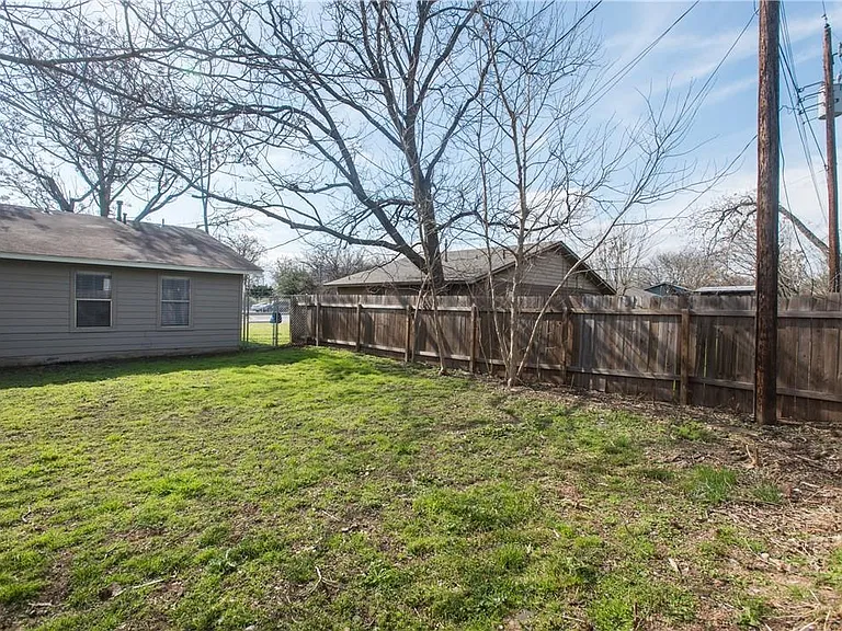 6000 Tracy Lynn Ln #A — Photo 14
