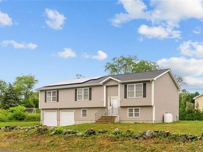 11 Eric Ct, Portsmouth, RI, 02871