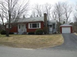 18 Knollcrest Rd, Goffstown, NH 03045