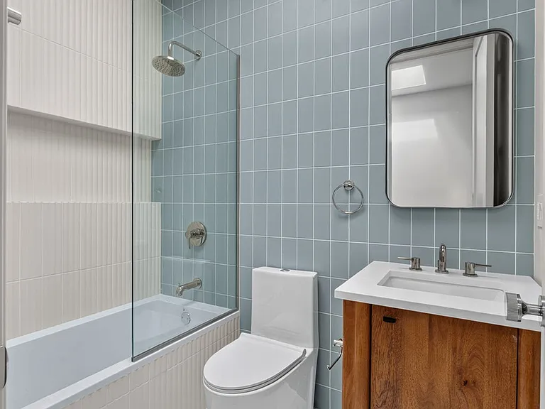 552 Macon St #2 — Photo 9