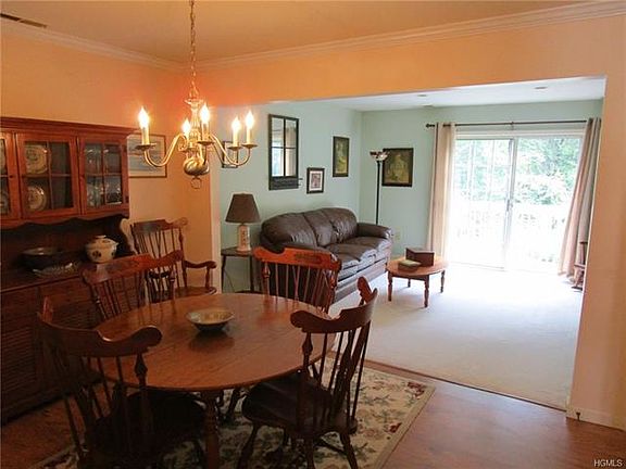 4th image of 6104 Bayberry Ct