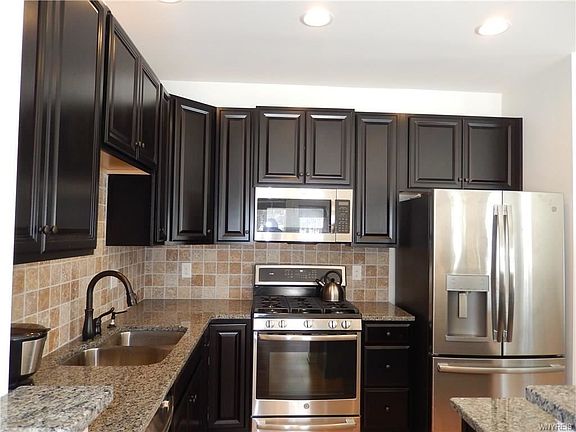 3rd image of 4247 Arthur Ct