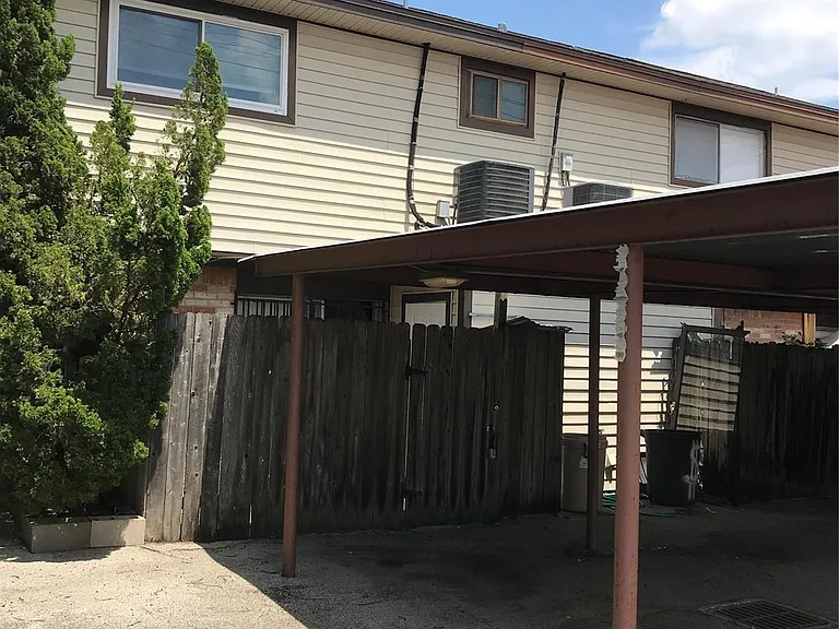 1611 Mapleton Dr — Photo 26