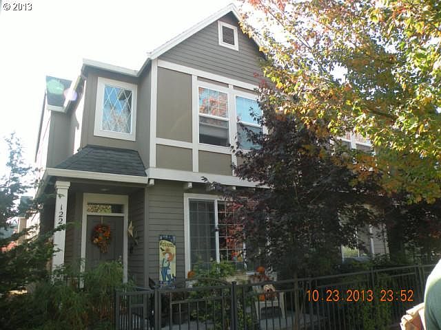 1st image of 1220 SE Bianca St