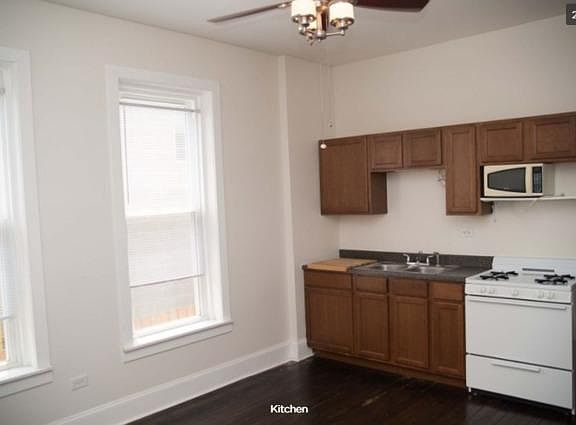 4th image of 1220 N Washtenaw Ave APT 1F