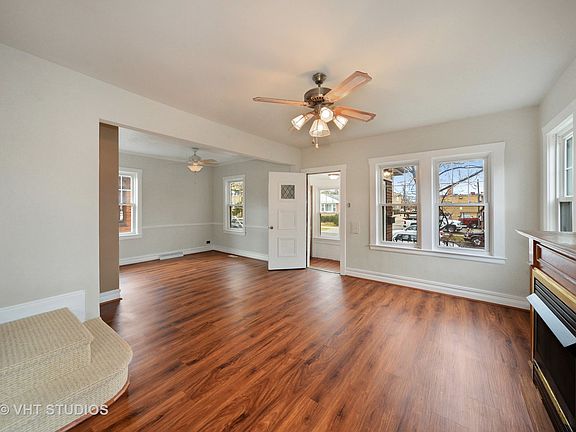 2nd image of 5457 N Ludlam Ave