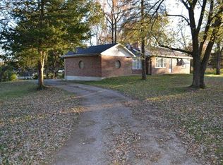 5188 Robidoux Ln, Saint Louis, MO 63128