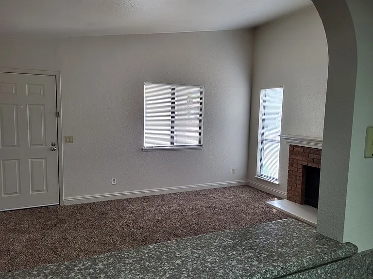 1412 Bass Dr #D — Photo 31