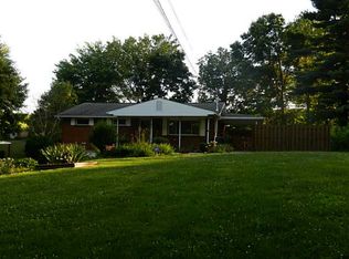 457 Cecil Henderson Rd, Canonsburg, PA 15317