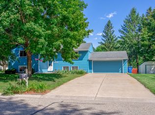 12856 Pilgrim Ln N, Champlin, MN 55316