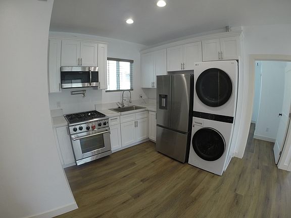 5th image of 4904 Coke Ave #1