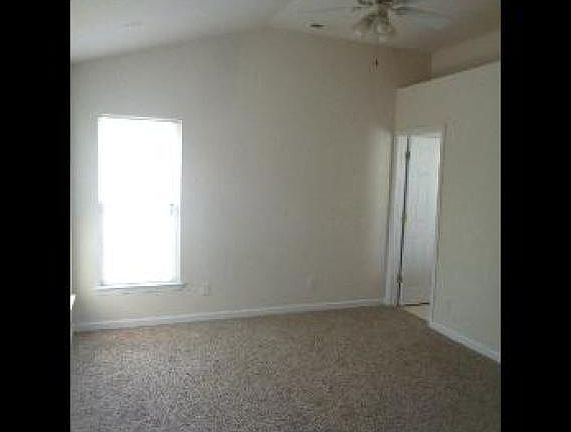 5th image of 6128 Gatesville Ln