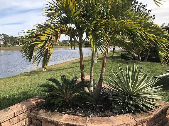 5th image of 87 NW Boundary Dr