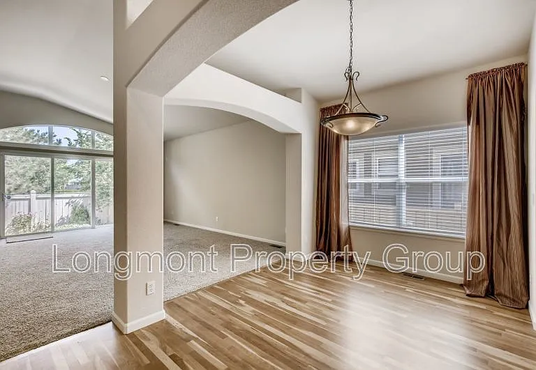 1668 Metropolitan Dr — Photo 8