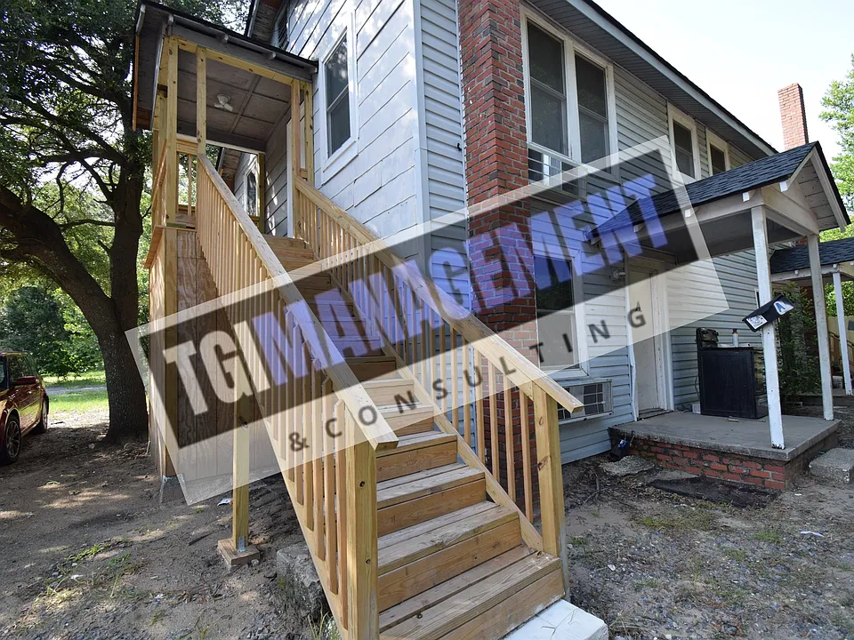 3310 Ottawa Ave #A