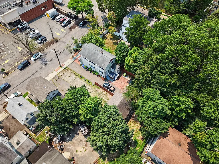 15 Chestnut St — Photo 32