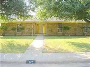 727 Ridge Crest Dr, Duncanville, TX 75116