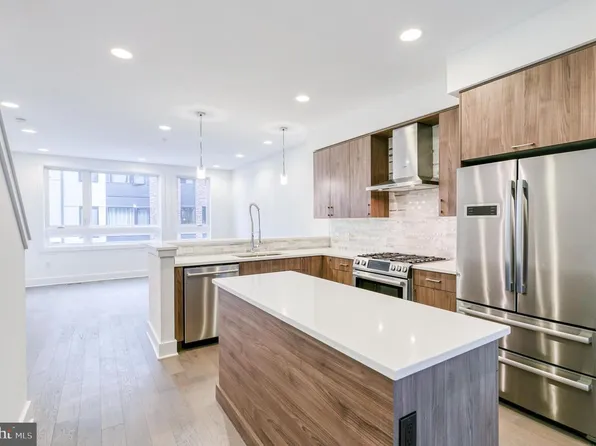 634 N 5th St #1, Philadelphia, PA 19123