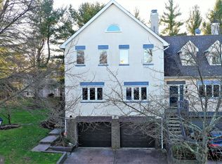 17 Exeter Ct, Princeton, NJ 08540