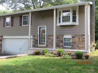 9 Trottingham Dr, Ballston Spa, NY 12020