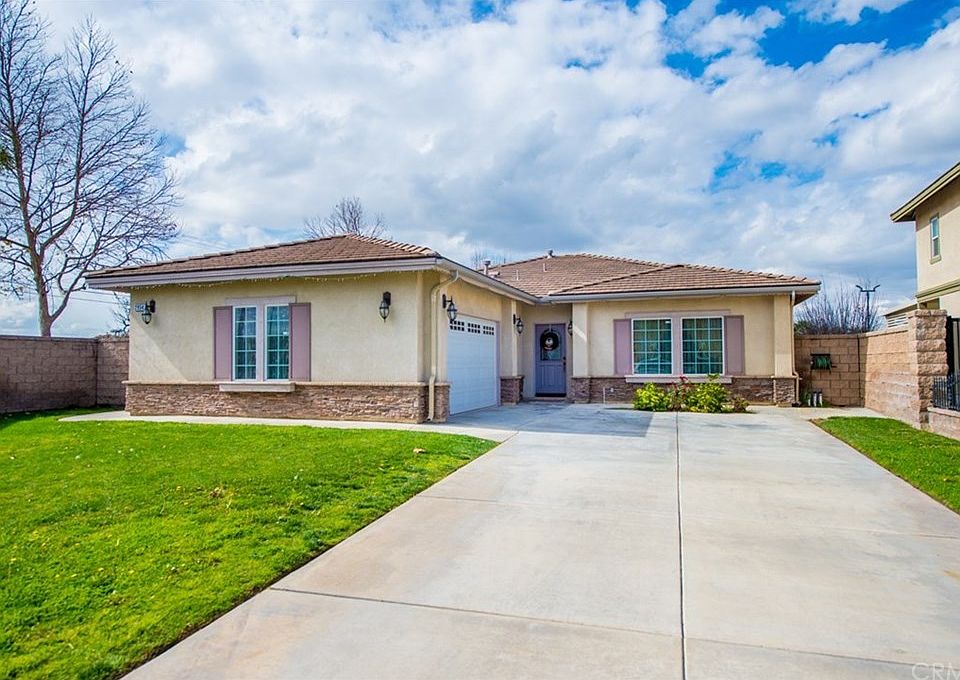 1st image of 2954 S Virginia Pl