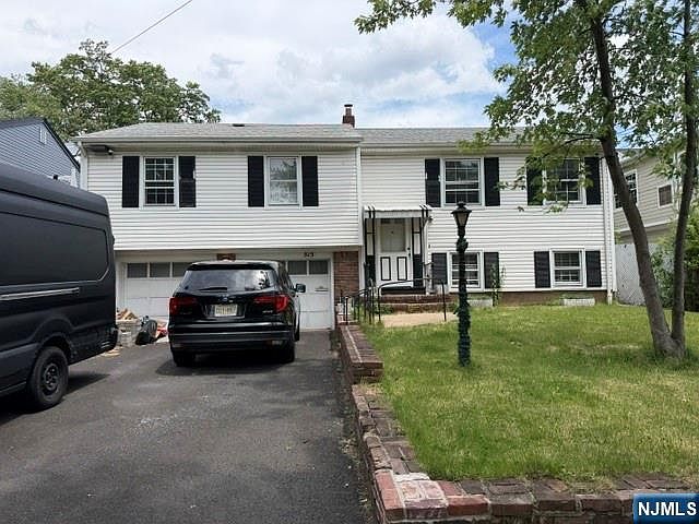 1st image of 515 Chestnut St