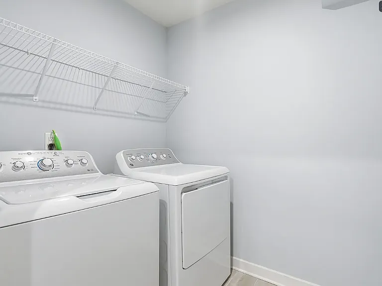 2264 Palm Ct #A — Photo 15