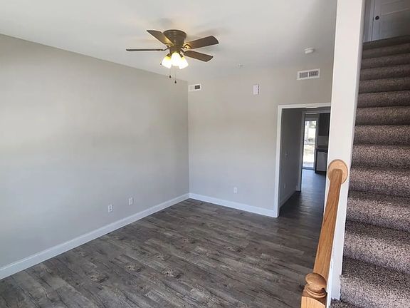 2nd image of 101 Towneview Dr