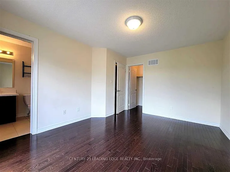 5 Vandaam Ln — Photo 11