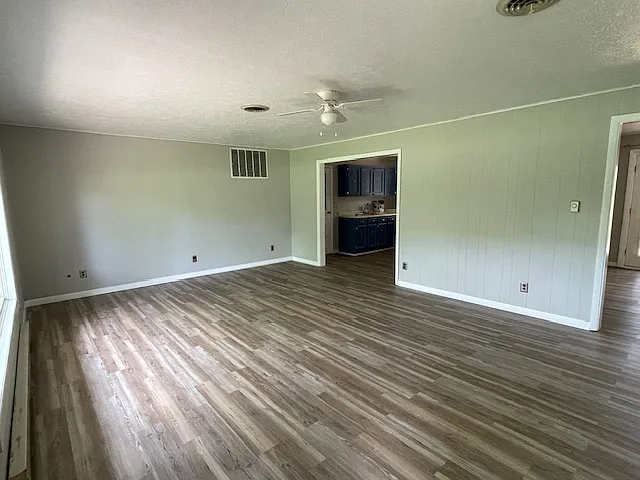 404 S Mayor Caliper Dr — Photo 3