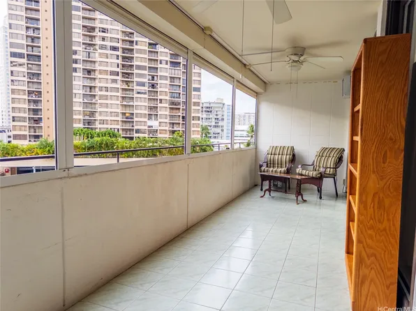 425 Ena Rd APT 706B, Honolulu, HI 96815