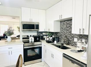 5983 Forest Hill Blvd APT 202, West Palm Beach, FL 33415