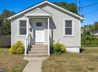 437 Ridge Ave, Glendora, NJ 08029