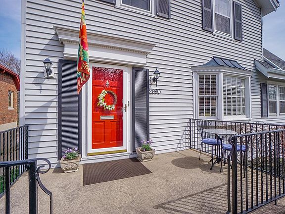 3rd image of 2990 Losantiridge Ave
