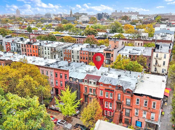 436 Putnam Avenue image 2 of 28