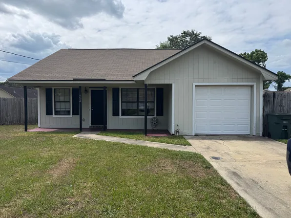 652 Windhaven Dr, Hinesville, GA 31313