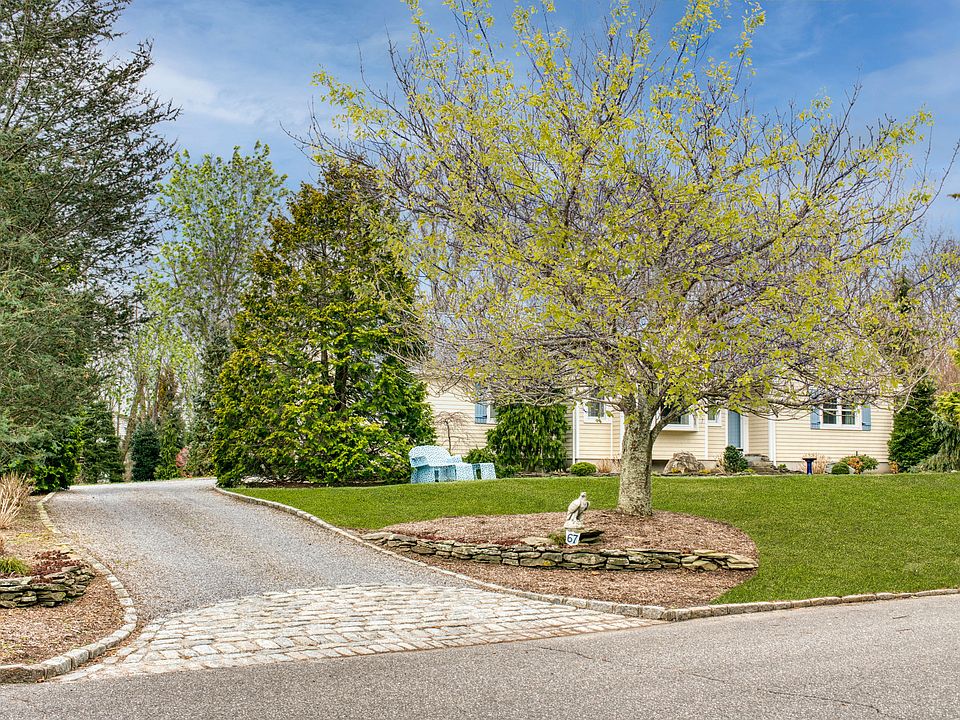 1st image of 67 Eileen Cir