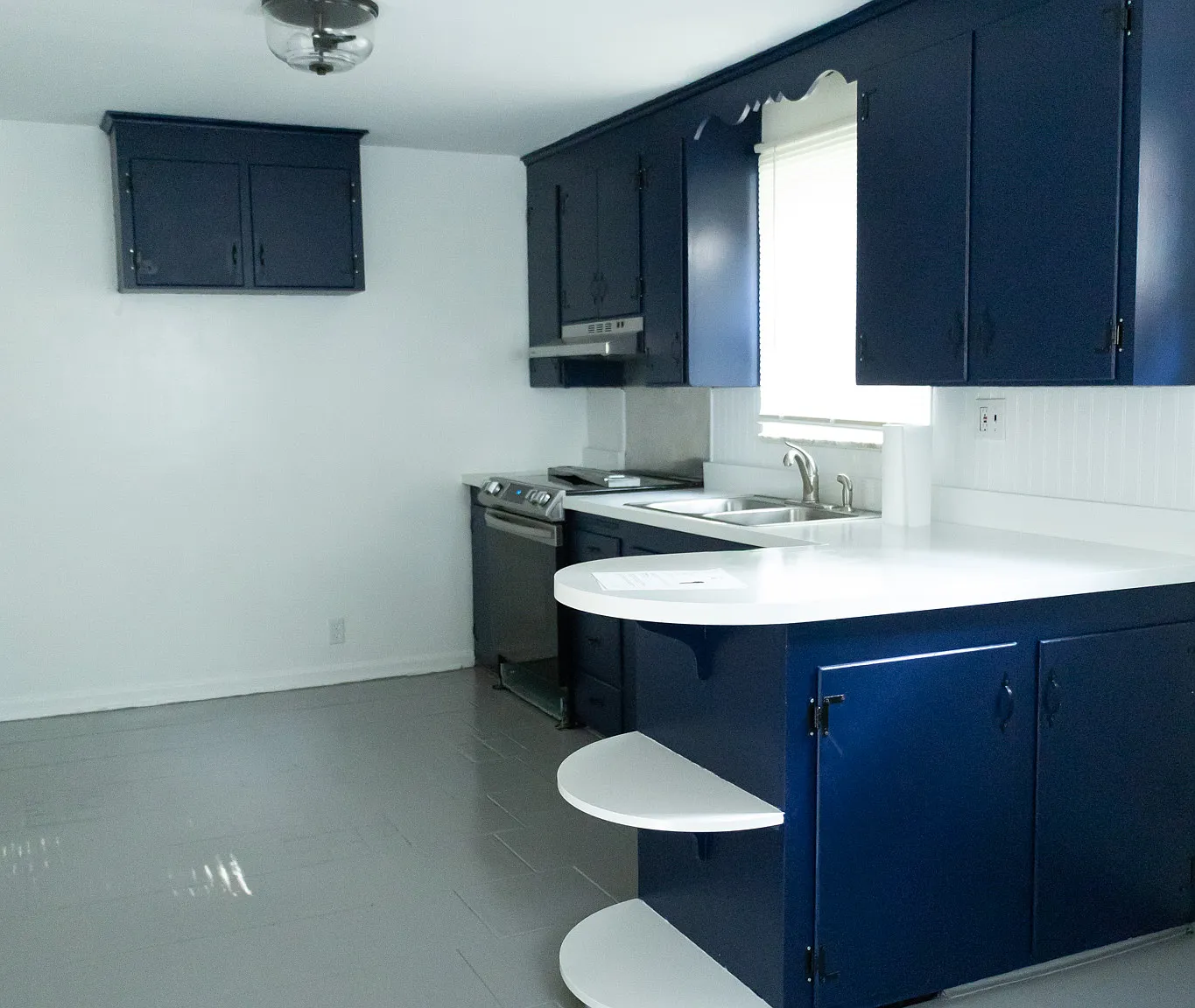 2 bed, 1.5 bath, 1100 sqft, $1,200 — Photo 3