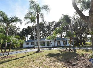 9148 Oakwood Dr, Lake Wales, FL 33898