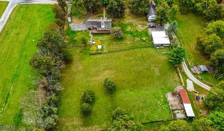 87 Glen Rd — Photo 38
