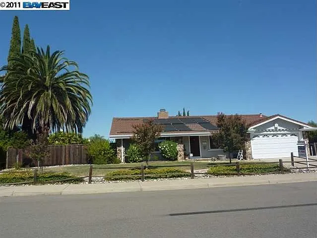 1422 Berlin Way photo 1