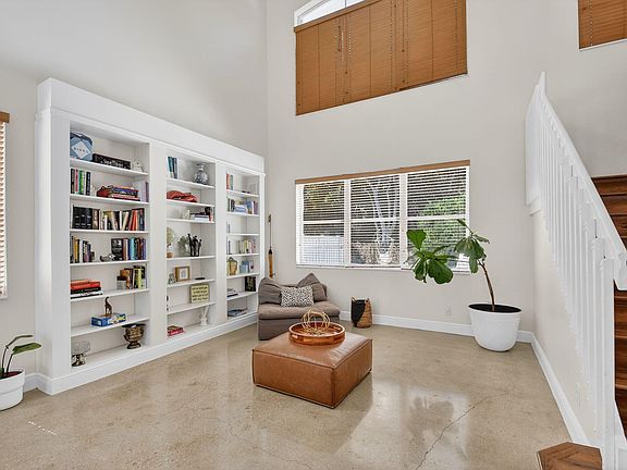 5th image of 6809 Finamore Circle