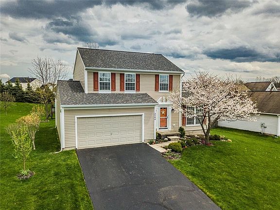 2nd image of 3244 White Pine Ln