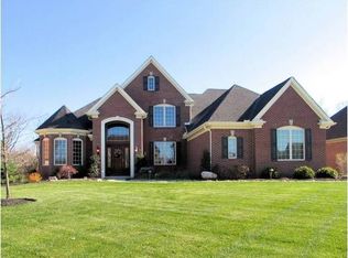 6692 Sandy Shores Dr, Loveland, OH 45140