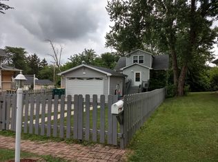 1422 Dearborn St, Joliet, IL 60435